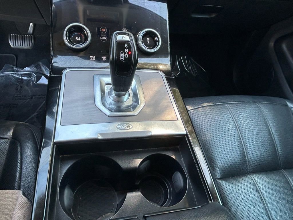 Used 2020 Land Rover Range Rover Evoque SE image 21