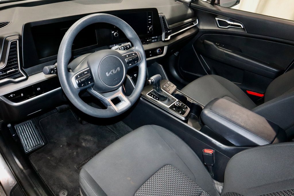 Used 2023 Kia Sportage LX image 25