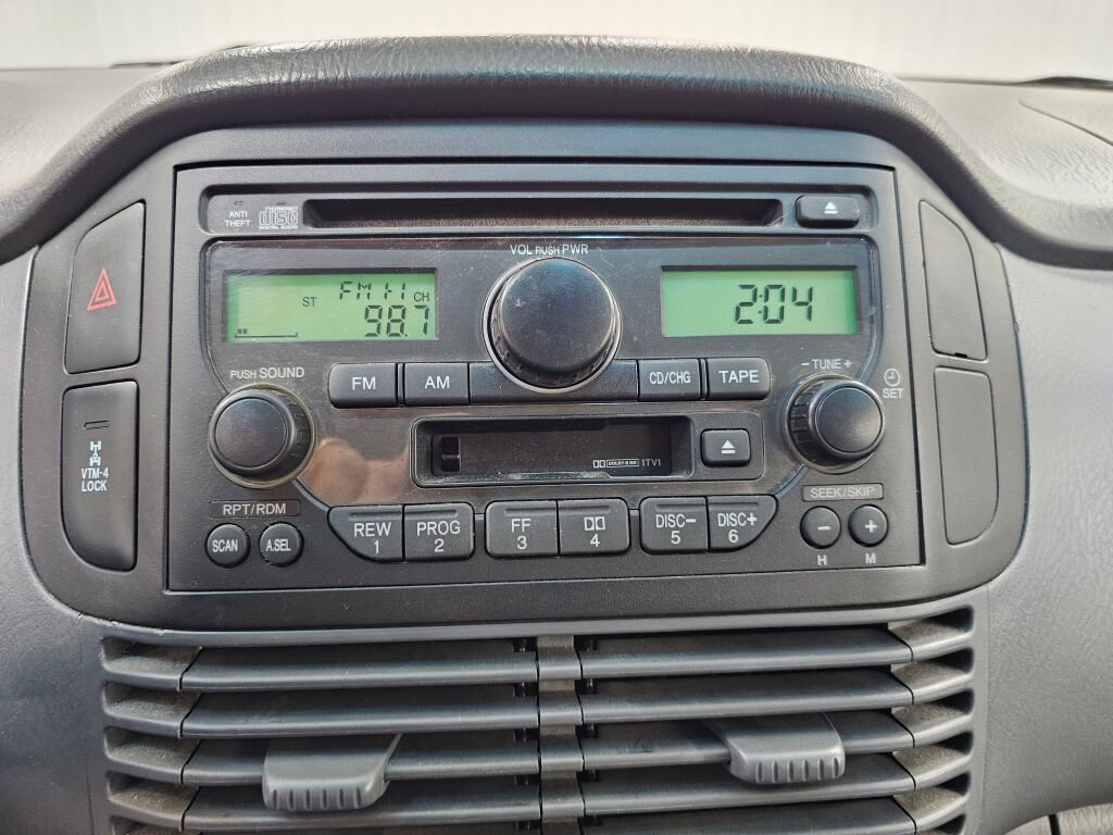 Used 2004 Honda Pilot EX image 23