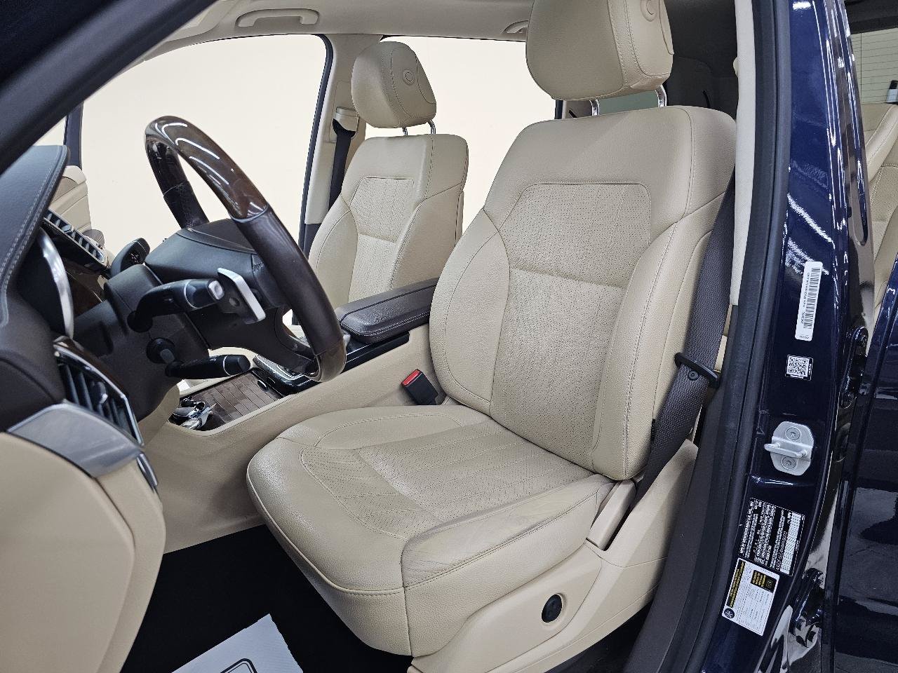 Used 2017 Mercedes-Benz GLS 450 4MATIC w/ Premium Package image 18