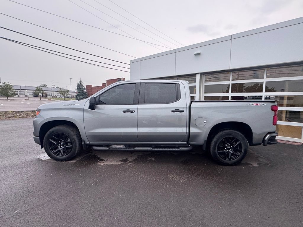 Used 2024 Chevrolet Silverado 1500 Custom AWD/4WD image 2