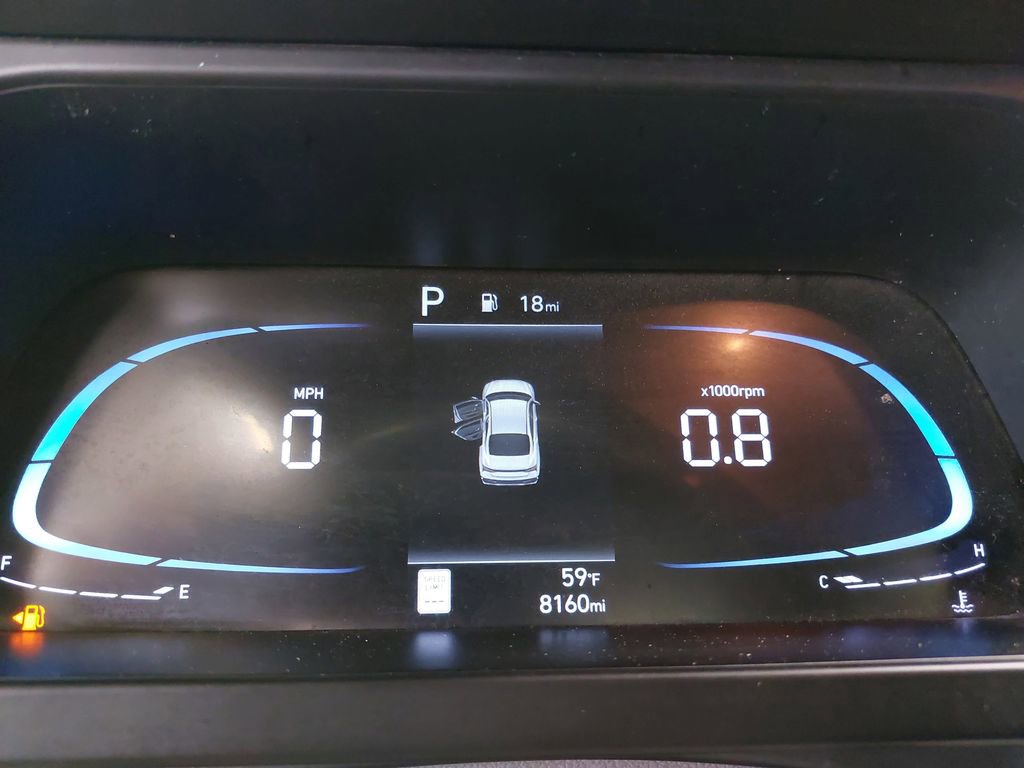 Used 2025 Hyundai Elantra Sport FWD image 18