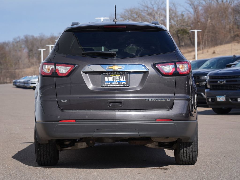 Used 2015 Chevrolet Traverse LT image 4