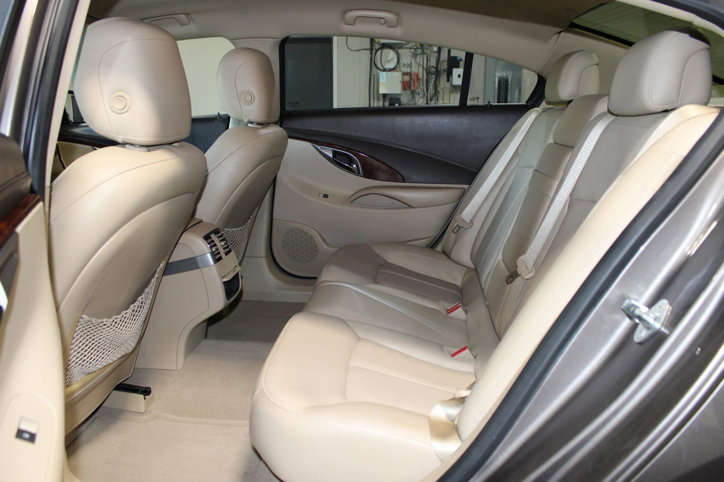 Used 2011 Buick LaCrosse CXL image 19