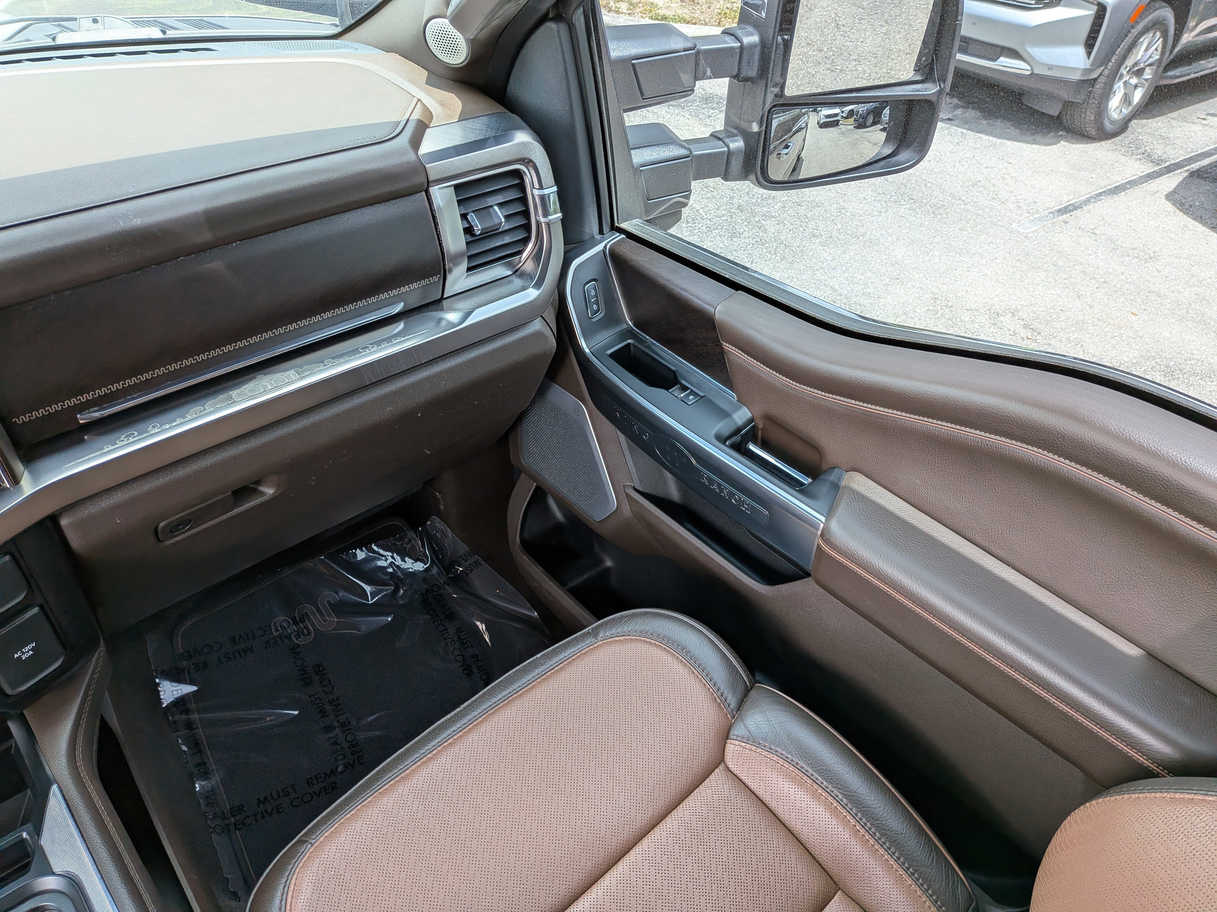 Used 2023 Ford F350 King Ranch w/ Chrome Package AWD/4WD image 19