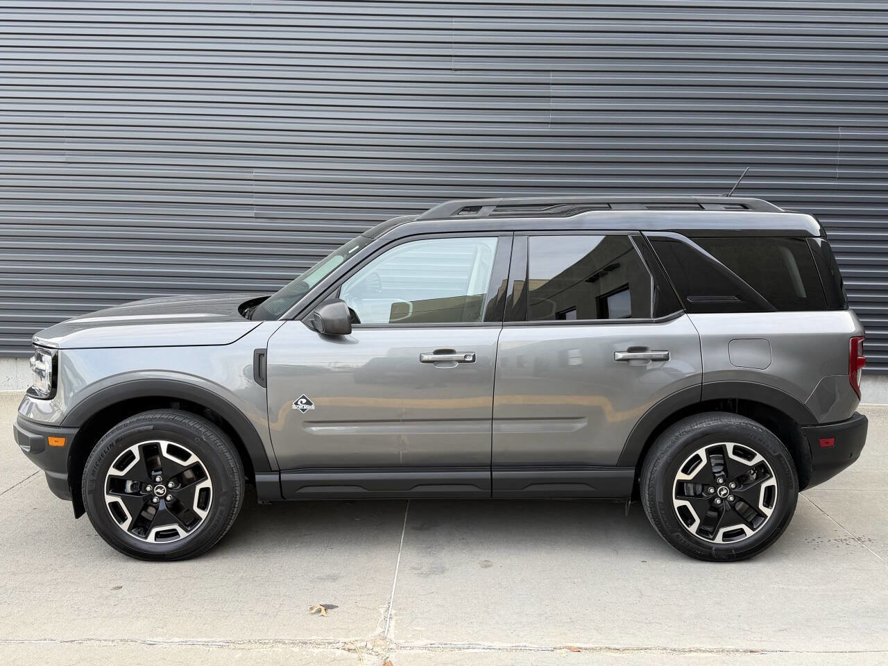 Used 2023 Ford Bronco Sport Outer Banks image 9