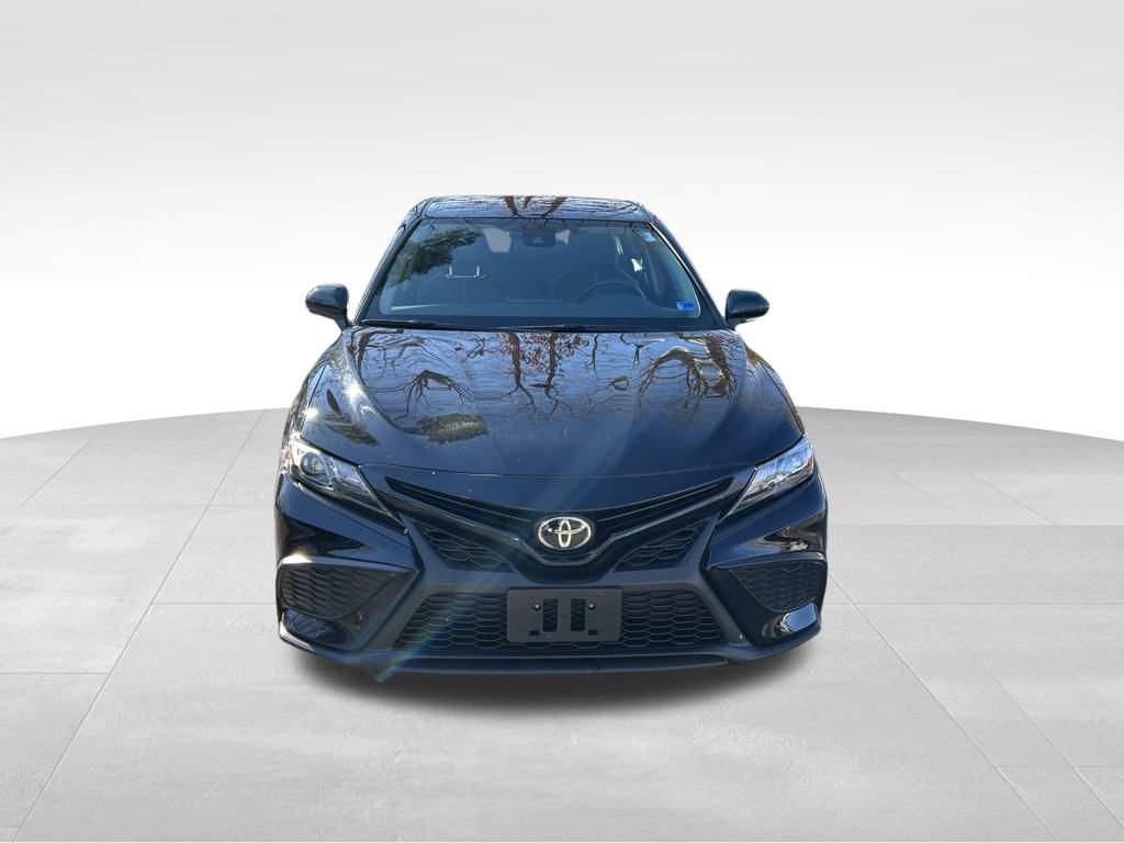 Used 2024 Toyota Camry SE image 8