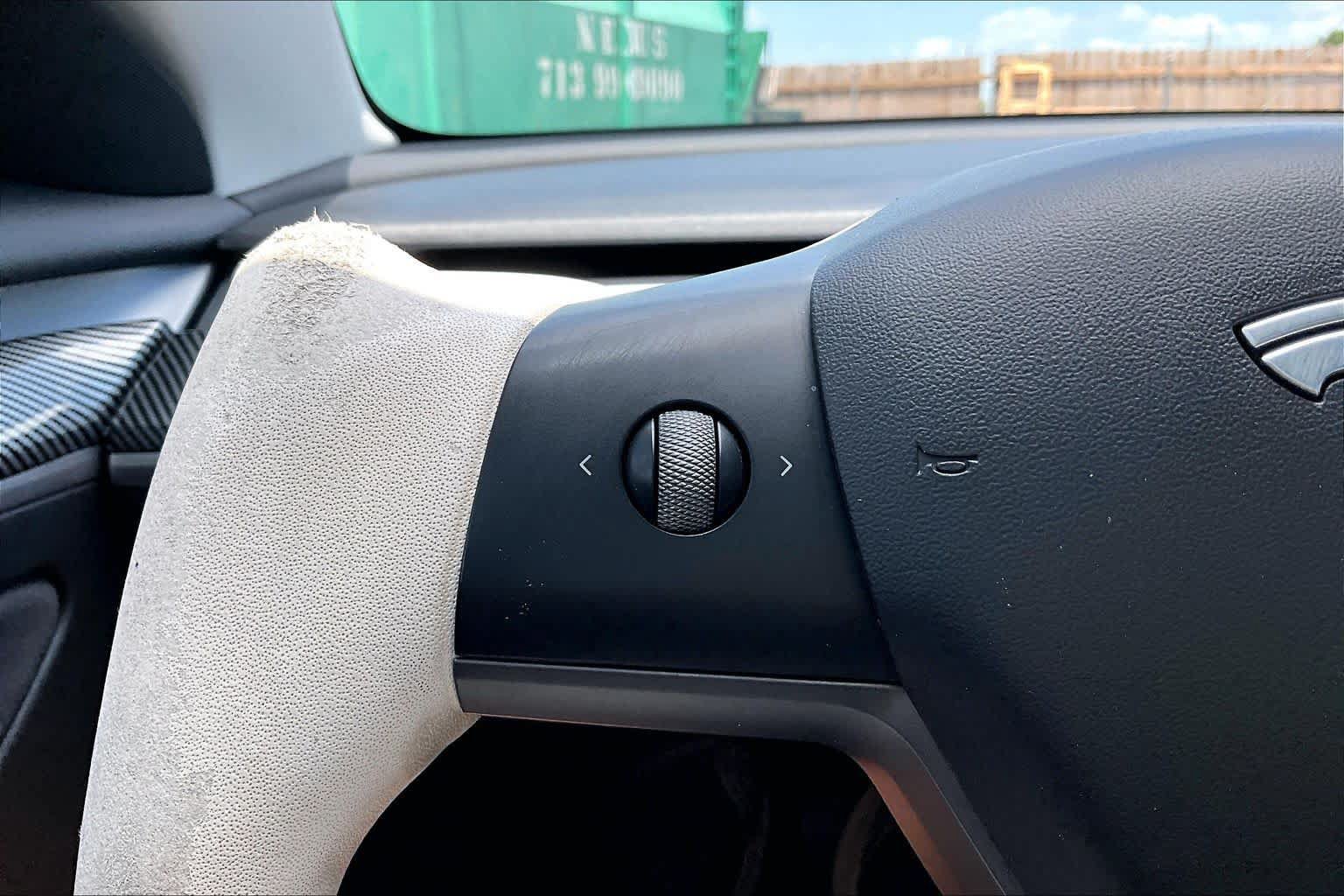 Used 2022 Tesla Model 3 Standard Range RWD image 19