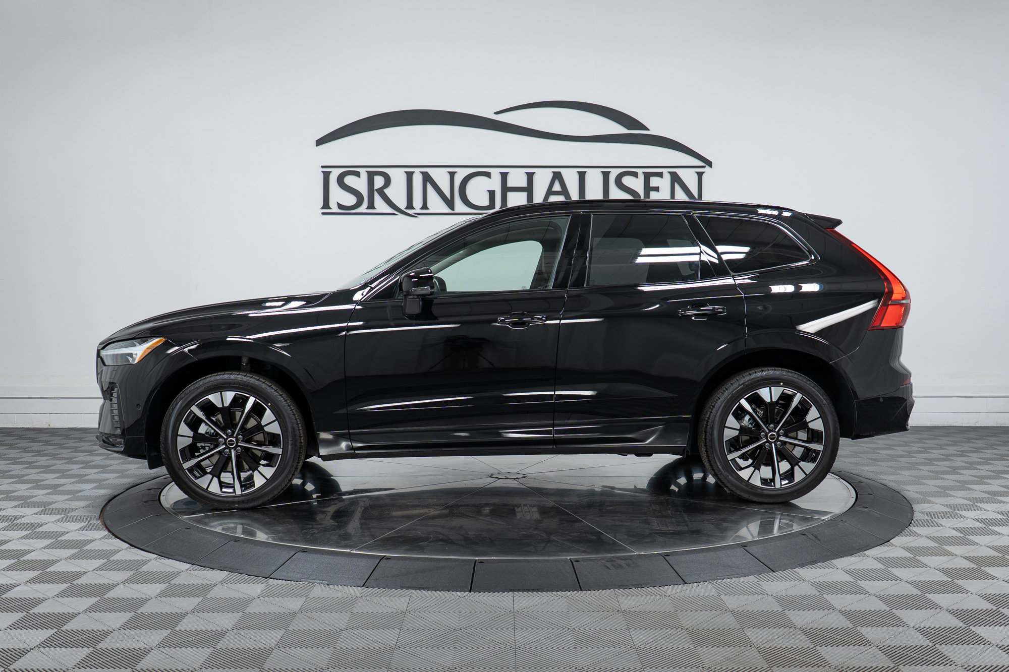 New 2026 Volvo XC60 B5 Plus w/ Protection Package Premier image 8