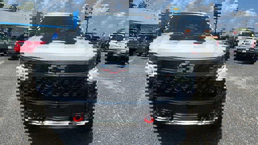 New 2025 Chevrolet Silverado 1500 ZR2 w/ Technology Package image 2