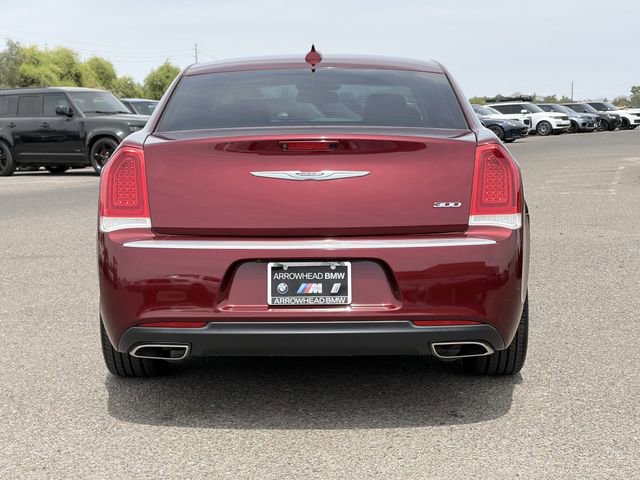 Used 2019 Chrysler 300 Touring w/ Chrome Appearance Package RWD image 7