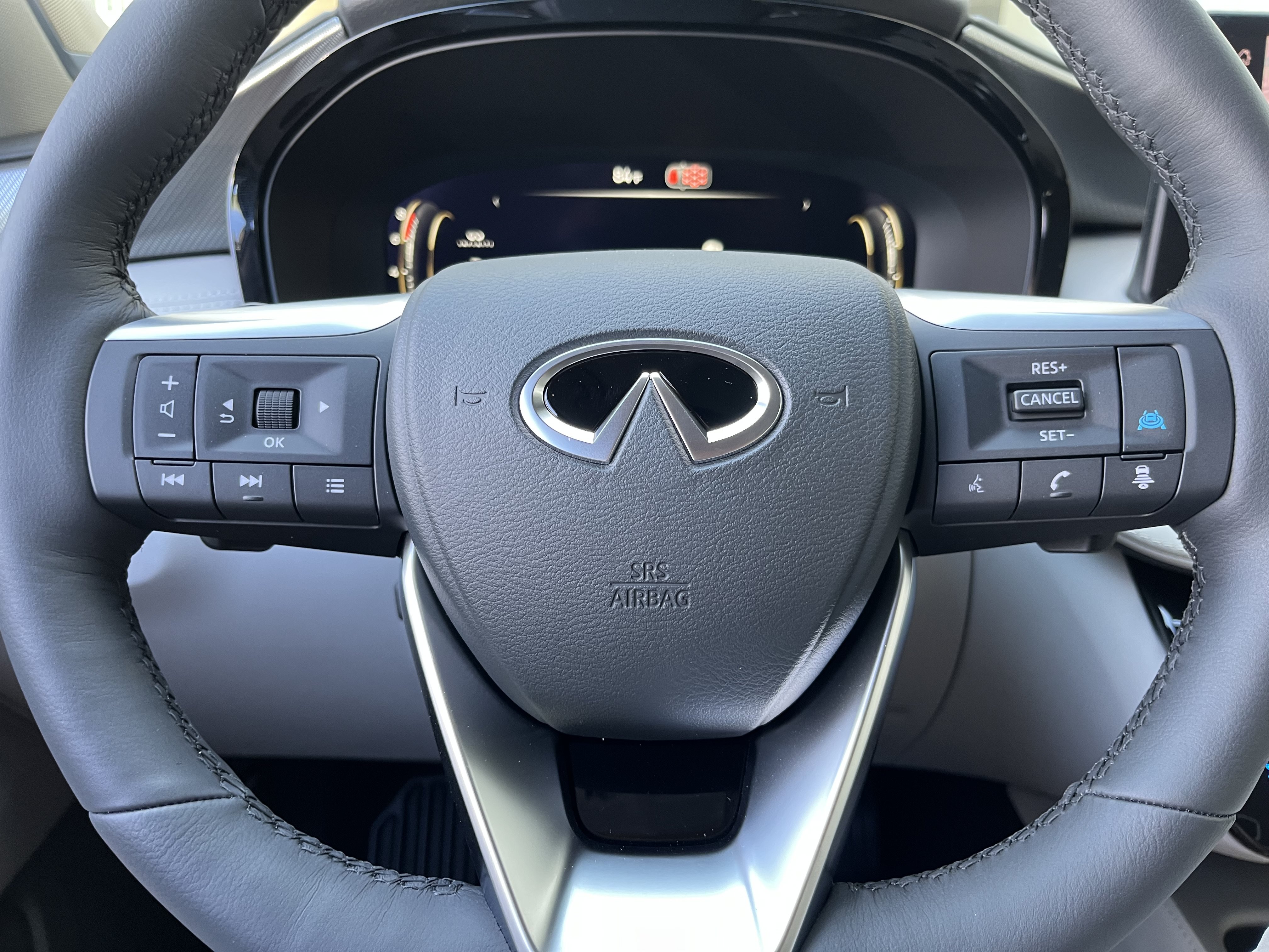 New 2027 INFINITI QX60 Luxe w/ Cargo Package FWD image 23