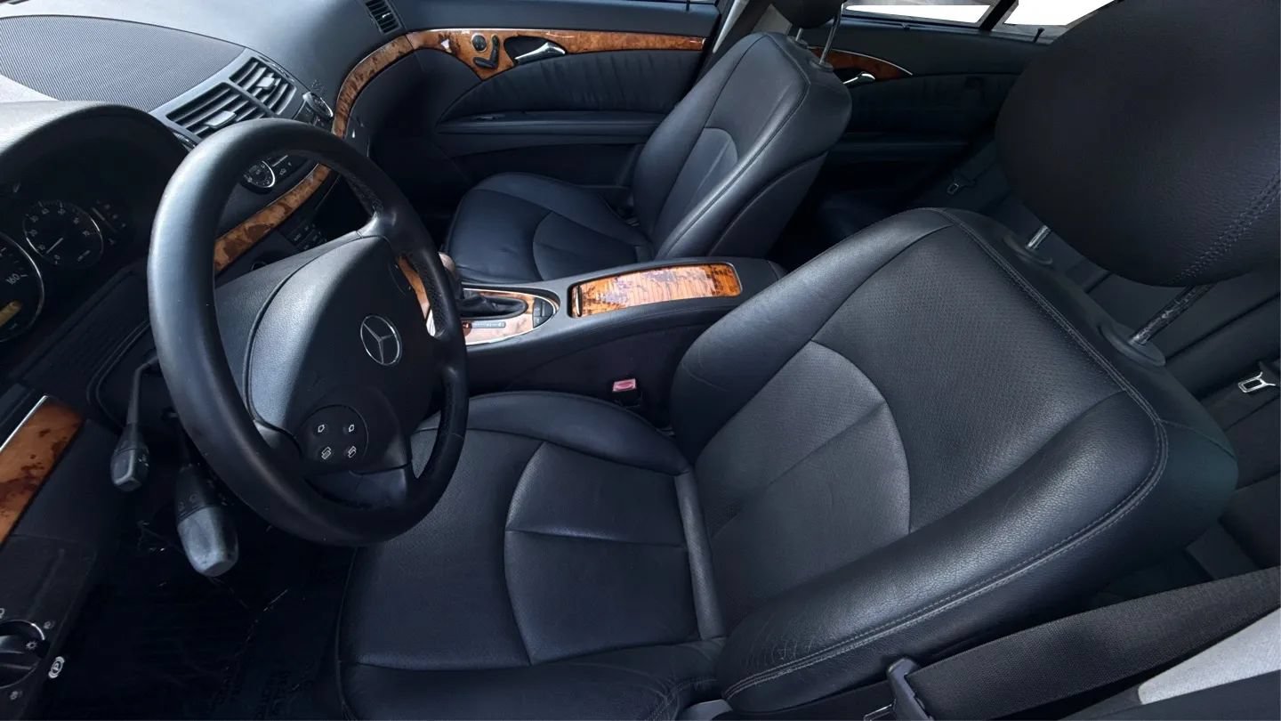 Used 2005 Mercedes-Benz E 500 4MATIC Sedan image 11