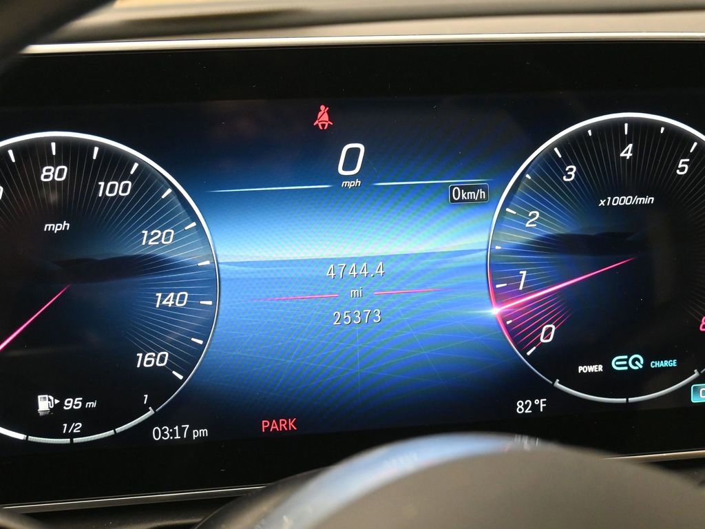 Used 2022 Mercedes-Benz C 300 Sedan image 9