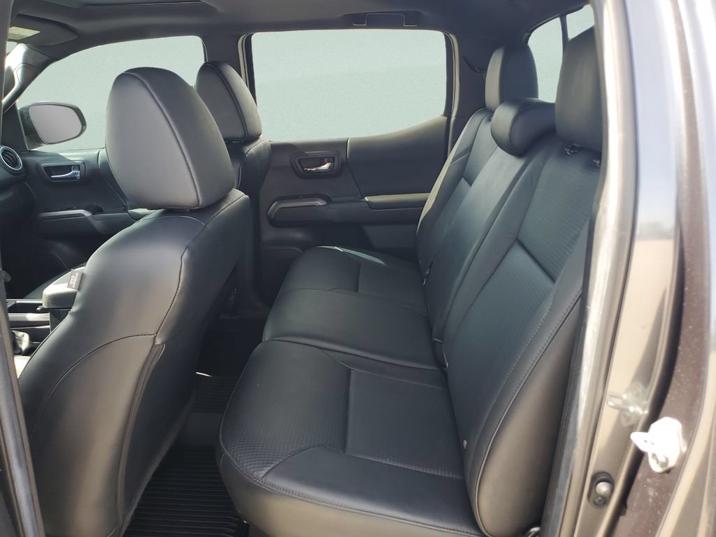 Certified 2023 Toyota Tacoma TRD Off-Road w/ TRD Premium Off Road Package AWD/4WD image 10