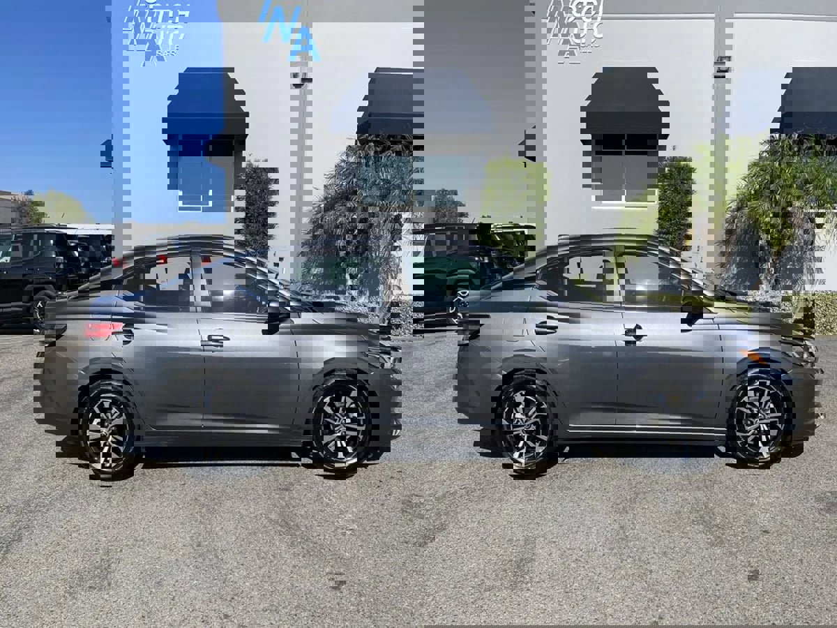 Used 2023 Nissan Sentra SV image 4