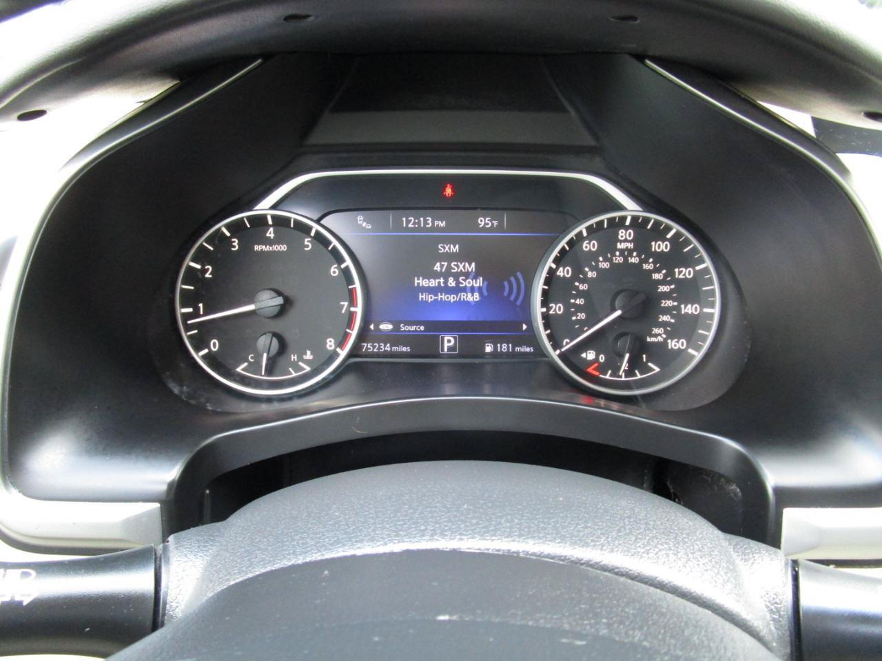 Used 2019 Nissan Murano SL FWD image 11