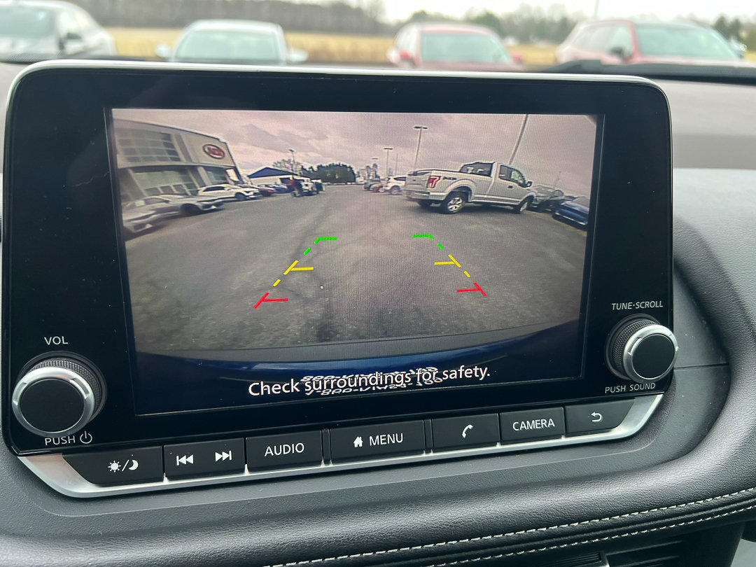 Used 2023 Nissan Rogue S image 20