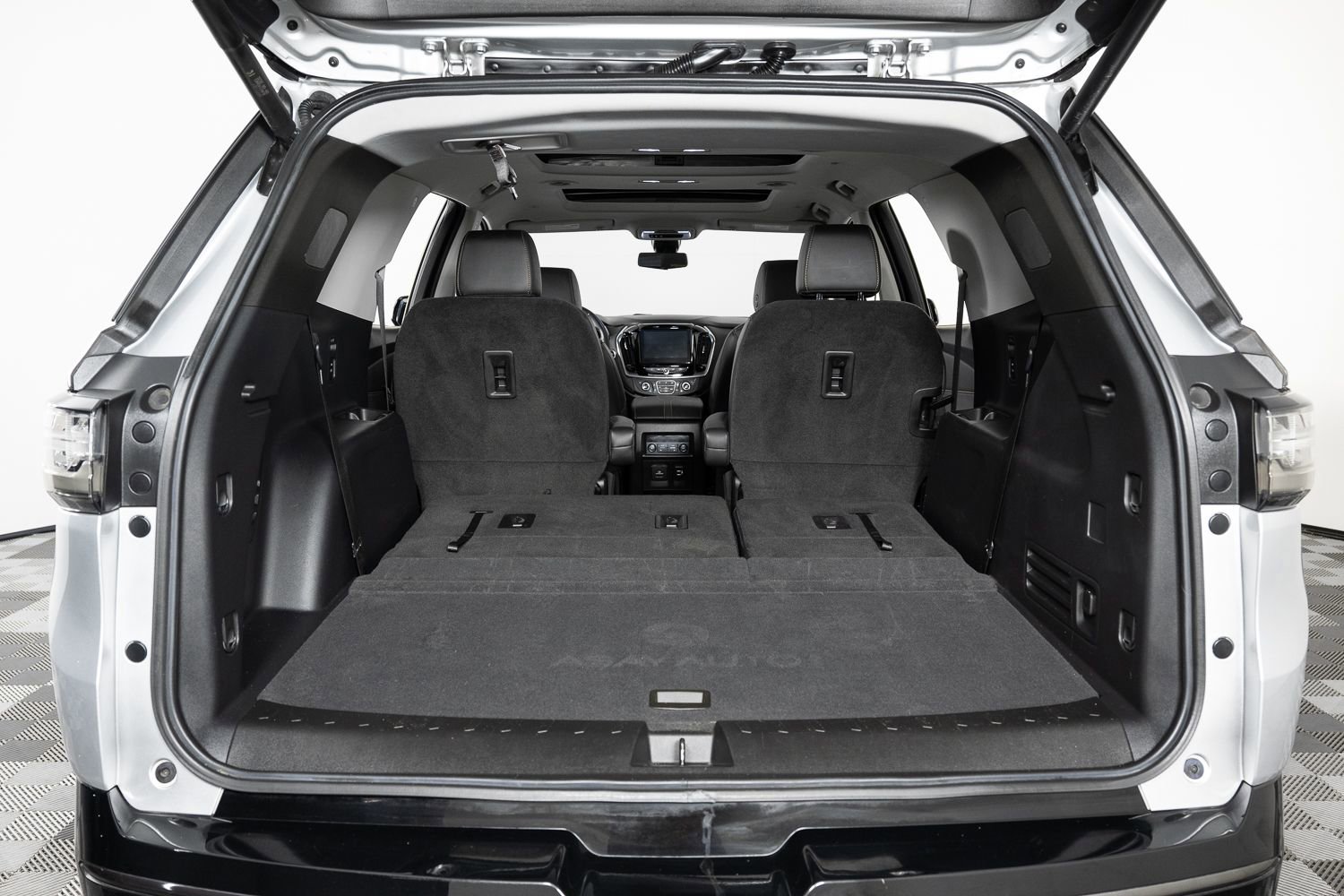 Used 2020 Chevrolet Traverse Premier w/ Redline Edition image 21