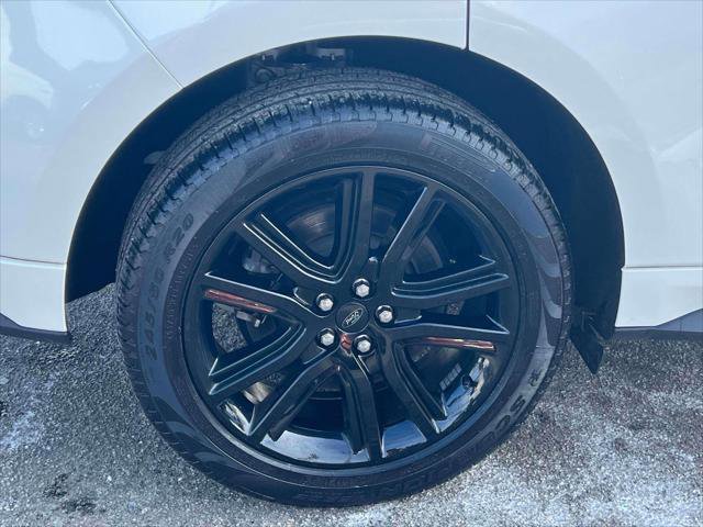 Used 2022 Ford Edge ST-Line w/ Cargo Accessory Package image 9