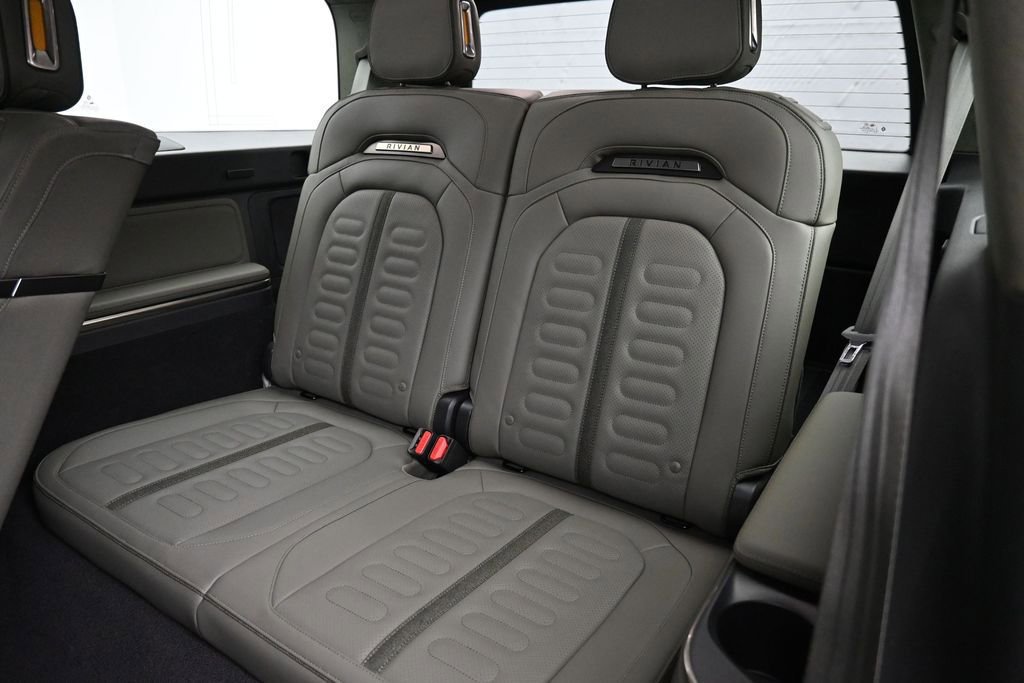 Used 2024 Rivian R1S Adventure AWD/4WD image 22