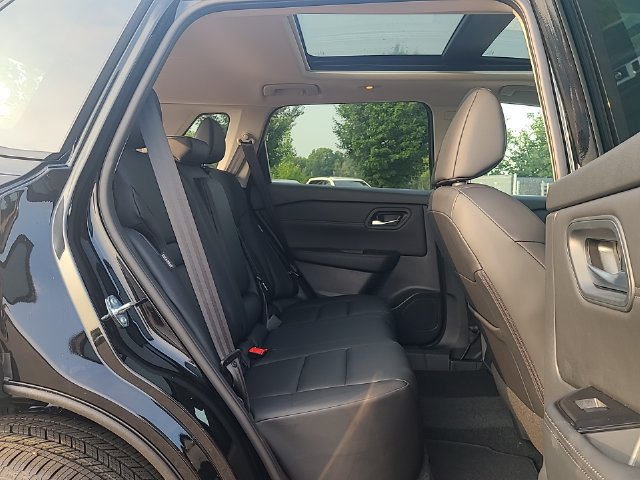 New 2026 Nissan Rogue Dark Armor AWD/4WD image 27