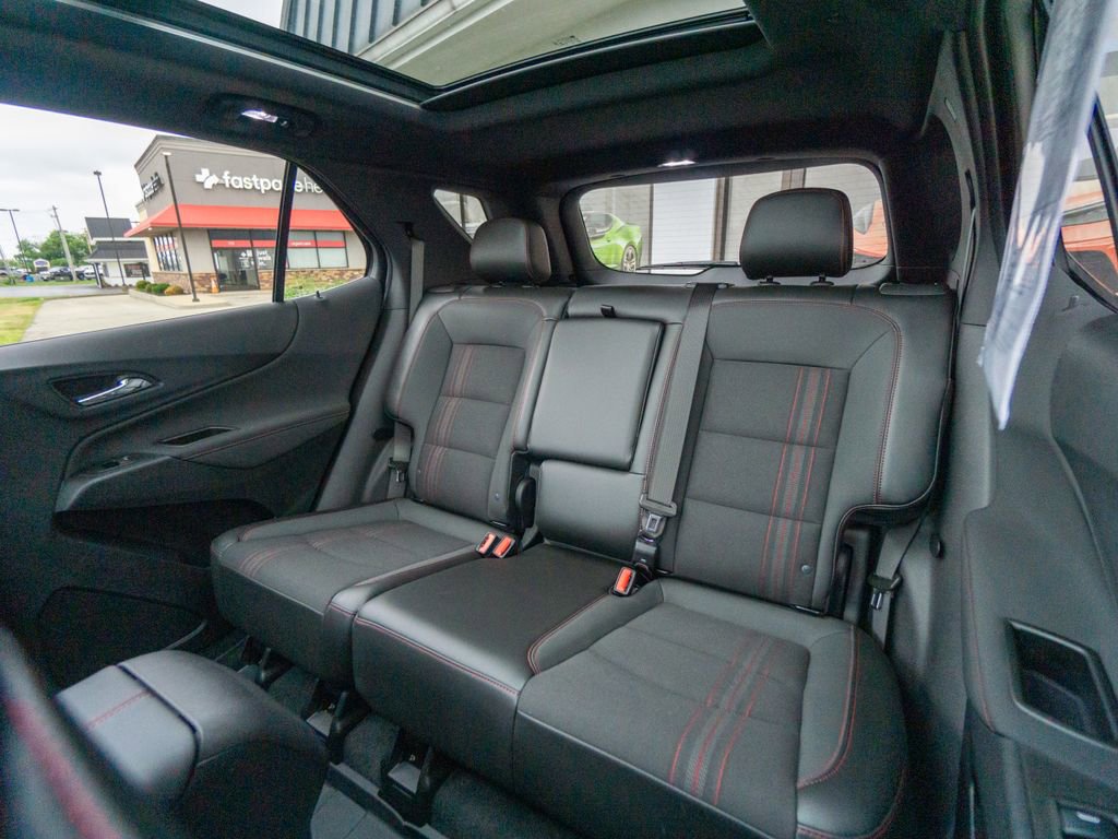 Used 2022 Chevrolet Equinox RS w/ LPO, Floor Liner Package image 32