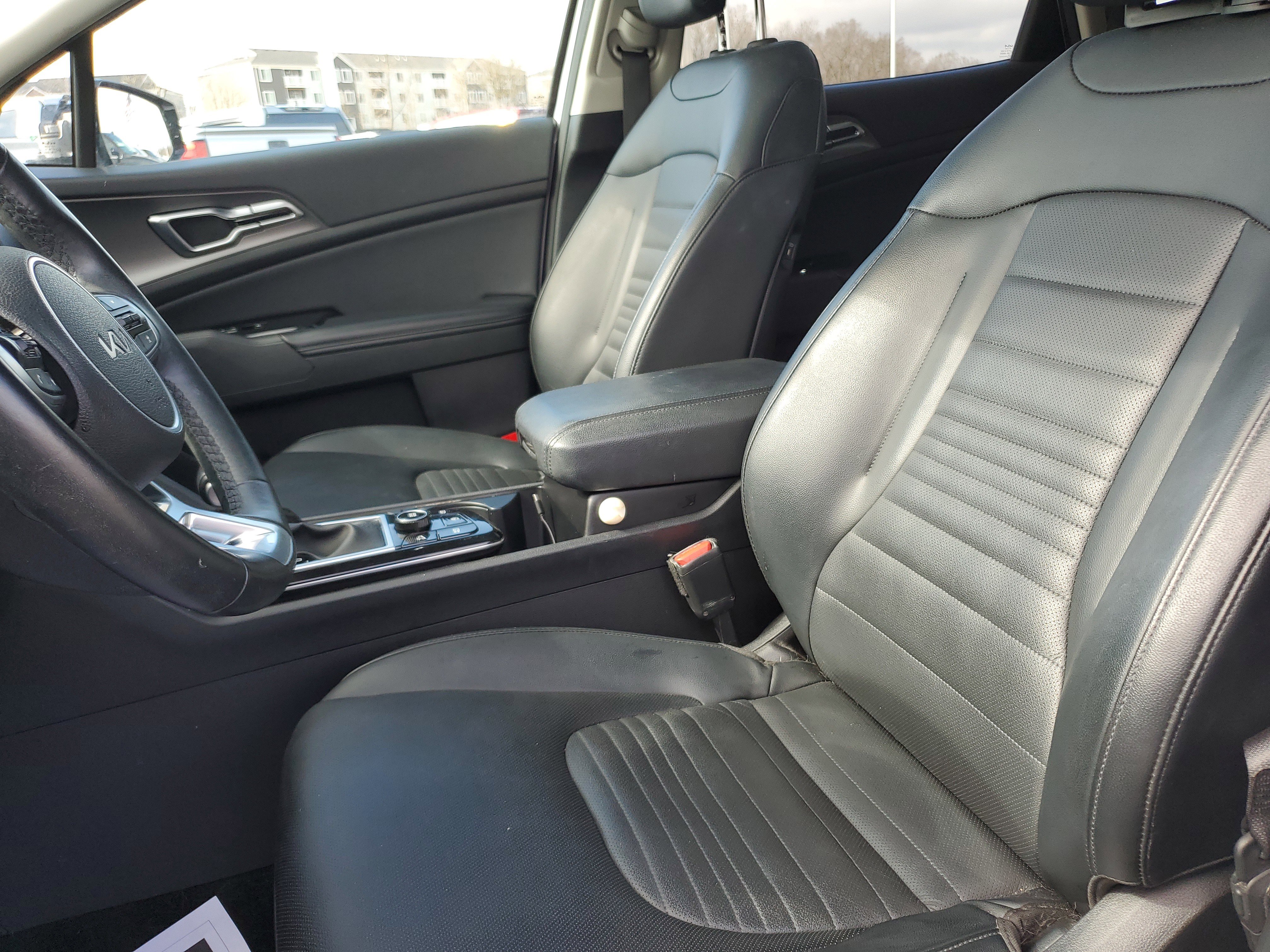 Used 2023 Kia Sportage SX image 29