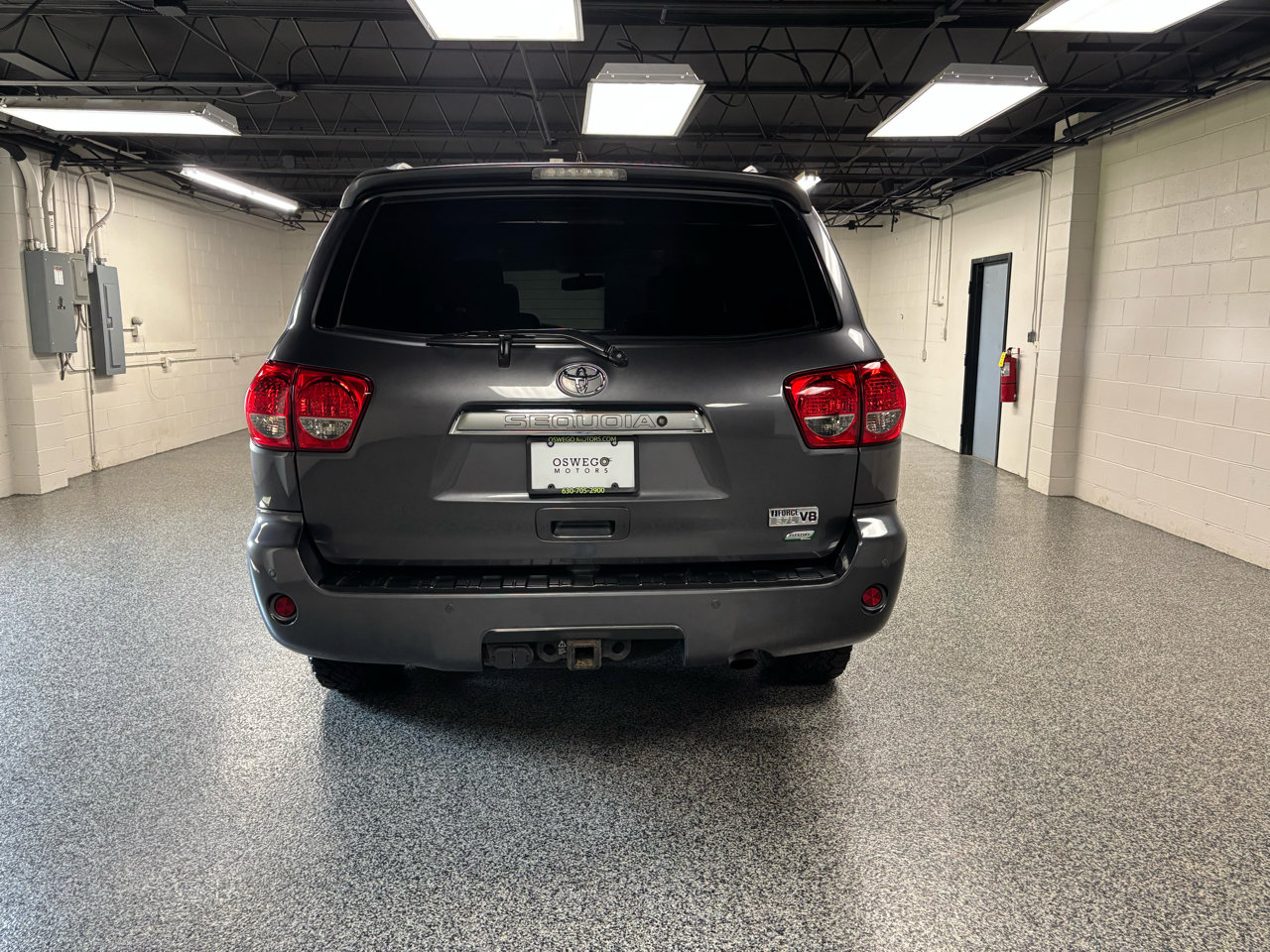 Used 2016 Toyota Sequoia Platinum image 7