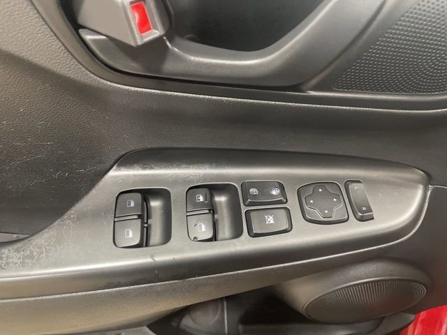 Used 2019 Hyundai Kona SE image 13