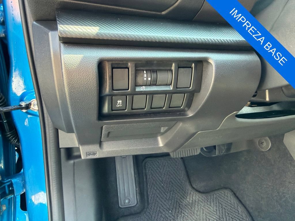 Used 2023 Subaru Impreza 2.0i AWD/4WD image 12