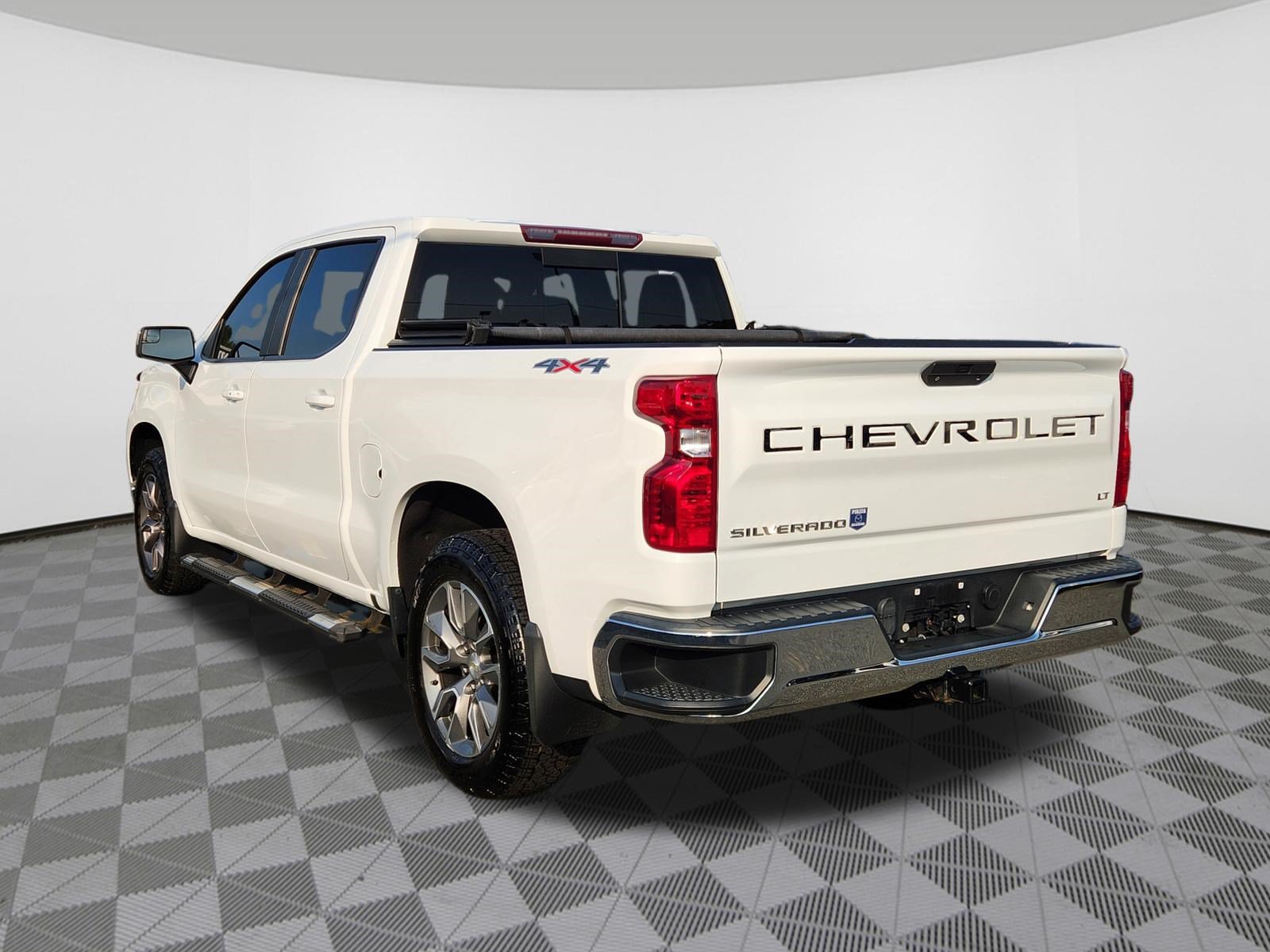 Used 2021 Chevrolet Silverado 1500 LT w/ All Star Edition Plus AWD/4WD image 3