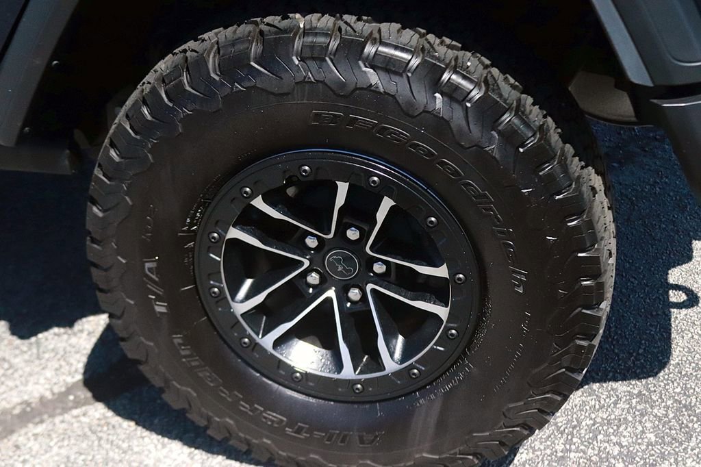 Used 2025 Jeep Wrangler Unlimited Sport AWD/4WD image 9