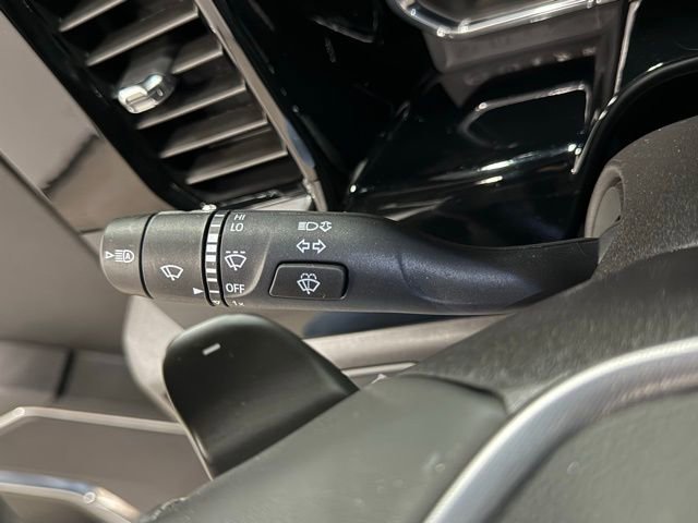 Used 2024 GMC Sierra 1500 Elevation image 21