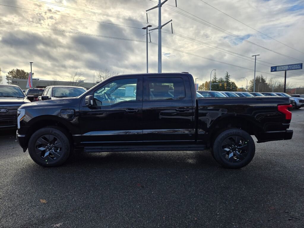 New 2025 Ford F150 Lightning Flash AWD/4WD image 8