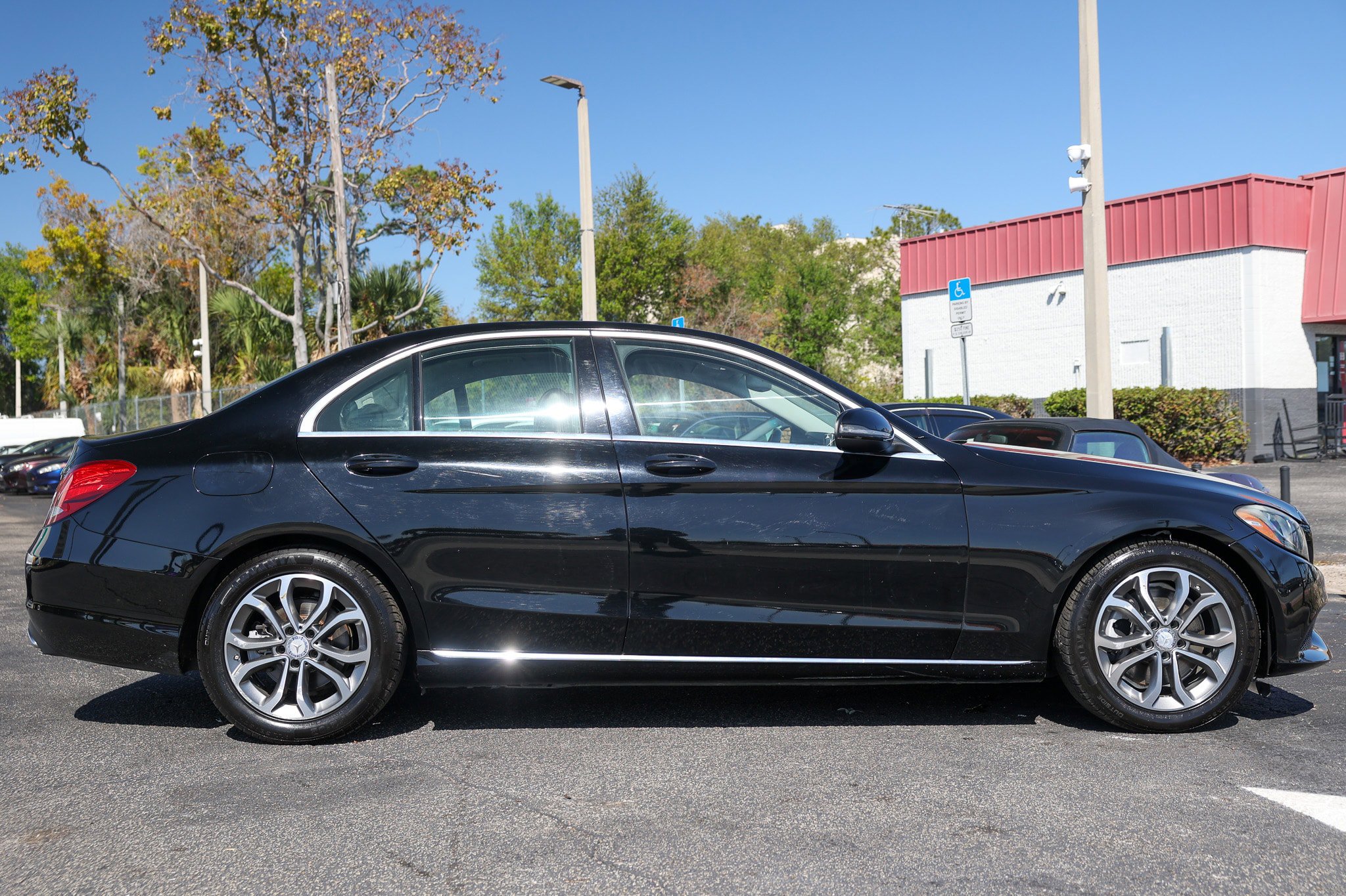 Used 2016 Mercedes-Benz C 300 Sedan image 16