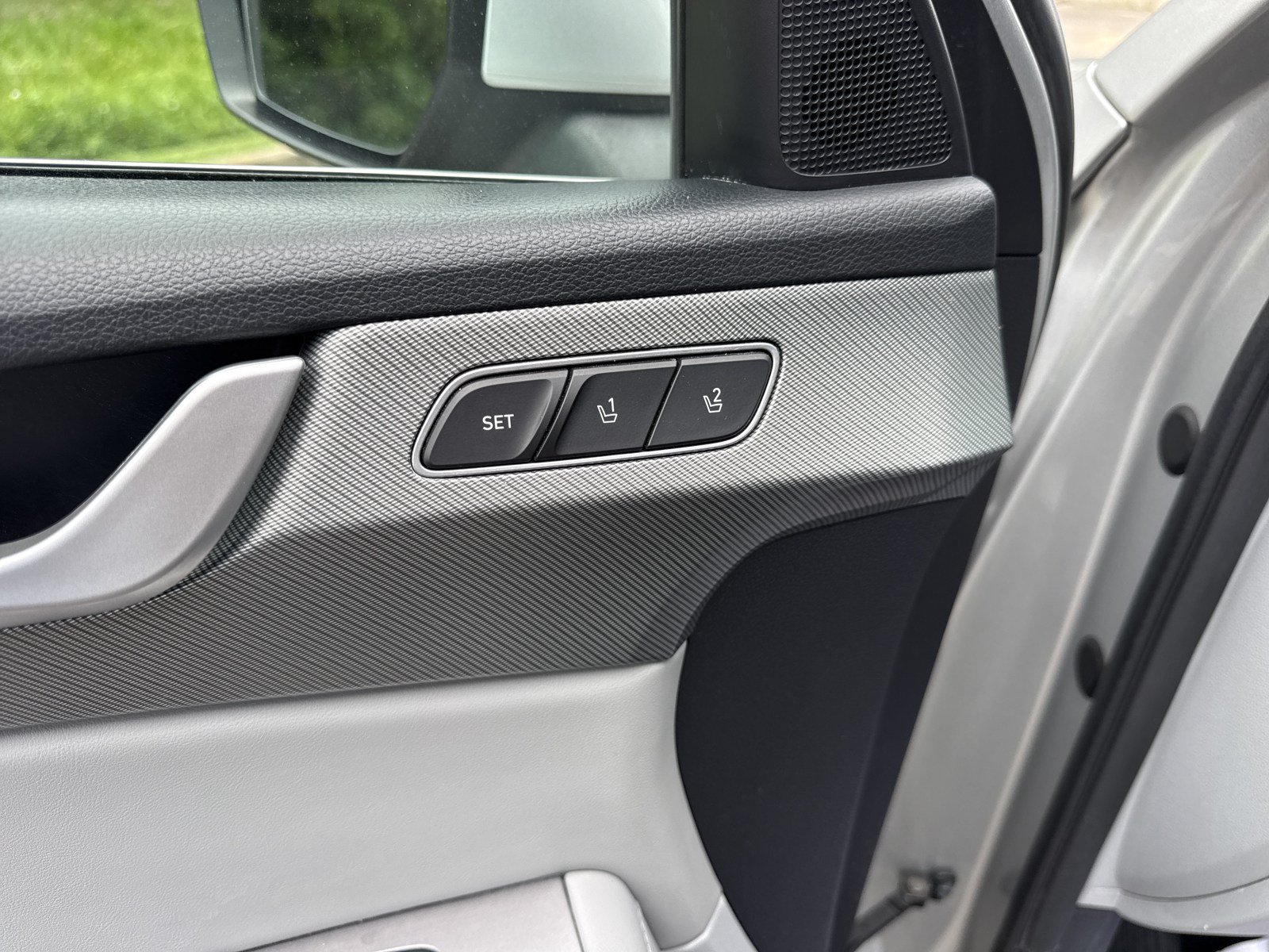Used 2024 Hyundai Palisade SEL FWD image 13