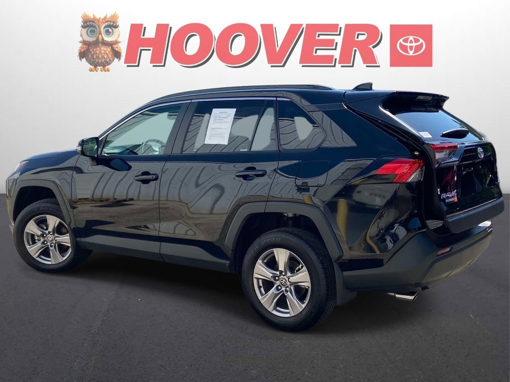 Used 2025 Toyota RAV4 XLE w/ Convenience Package FWD image 8
