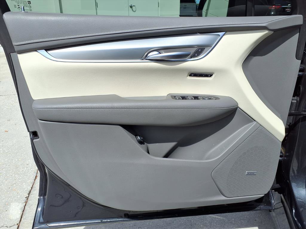Used 2021 Cadillac XT5 Premium Luxury FWD image 18
