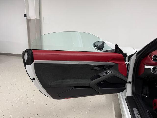 Certified 2022 Porsche 718 Boxster Spyder RWD image 37