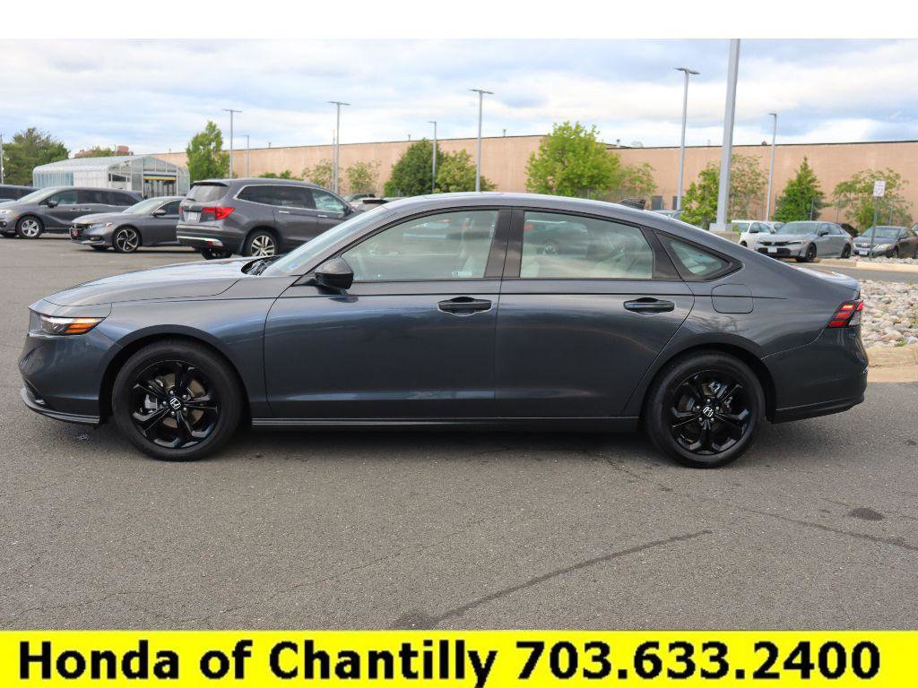 Certified 2025 Honda Accord SE image 4