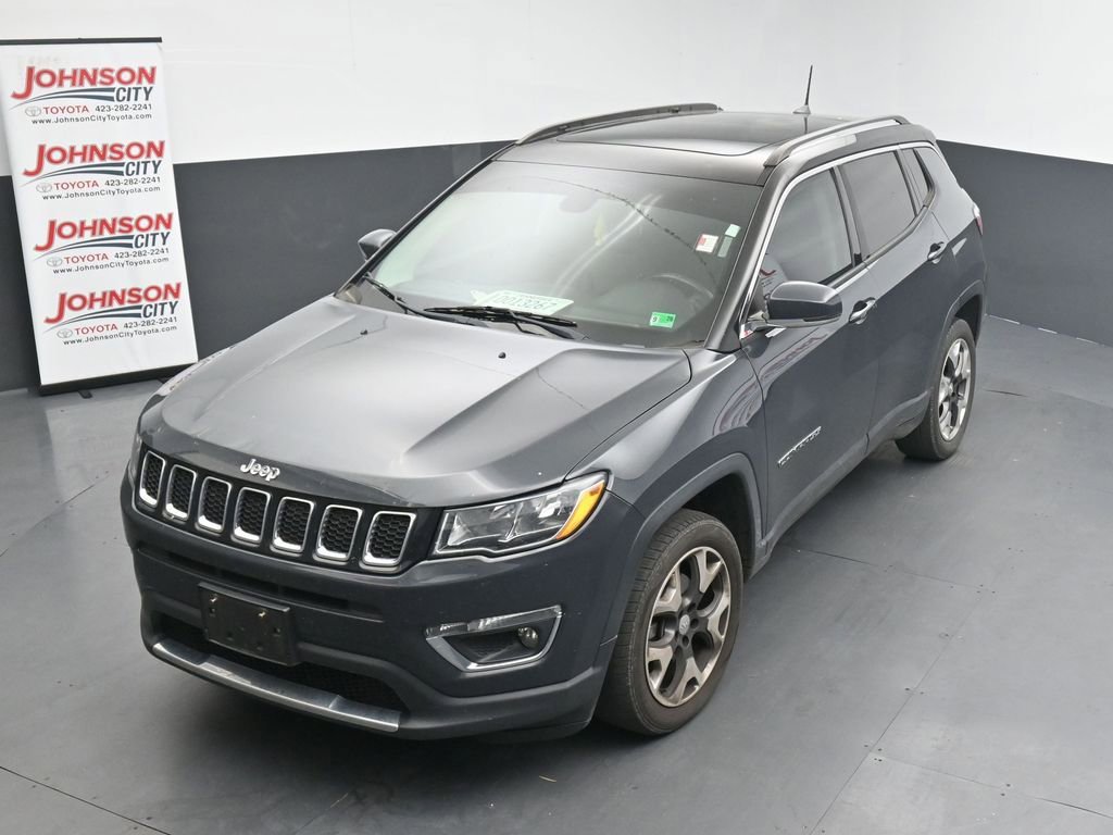 Used 2018 Jeep Compass Limited w/ Navigation Group AWD/4WD image 12
