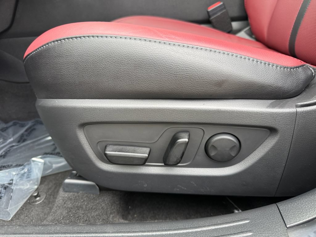 Used 2026 MAZDA CX-50 2.5 Hybrid w/ Weather Package AWD/4WD image 10