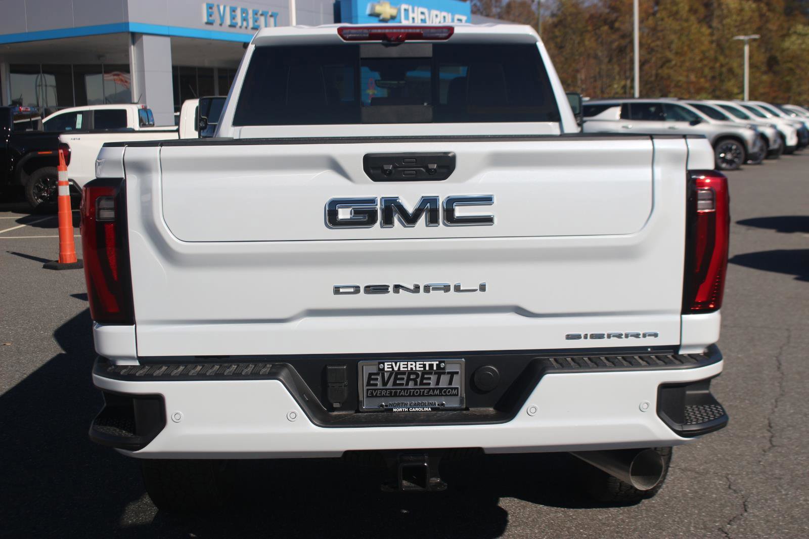 New 2026 GMC Sierra 2500 Denali Ultimate image 6