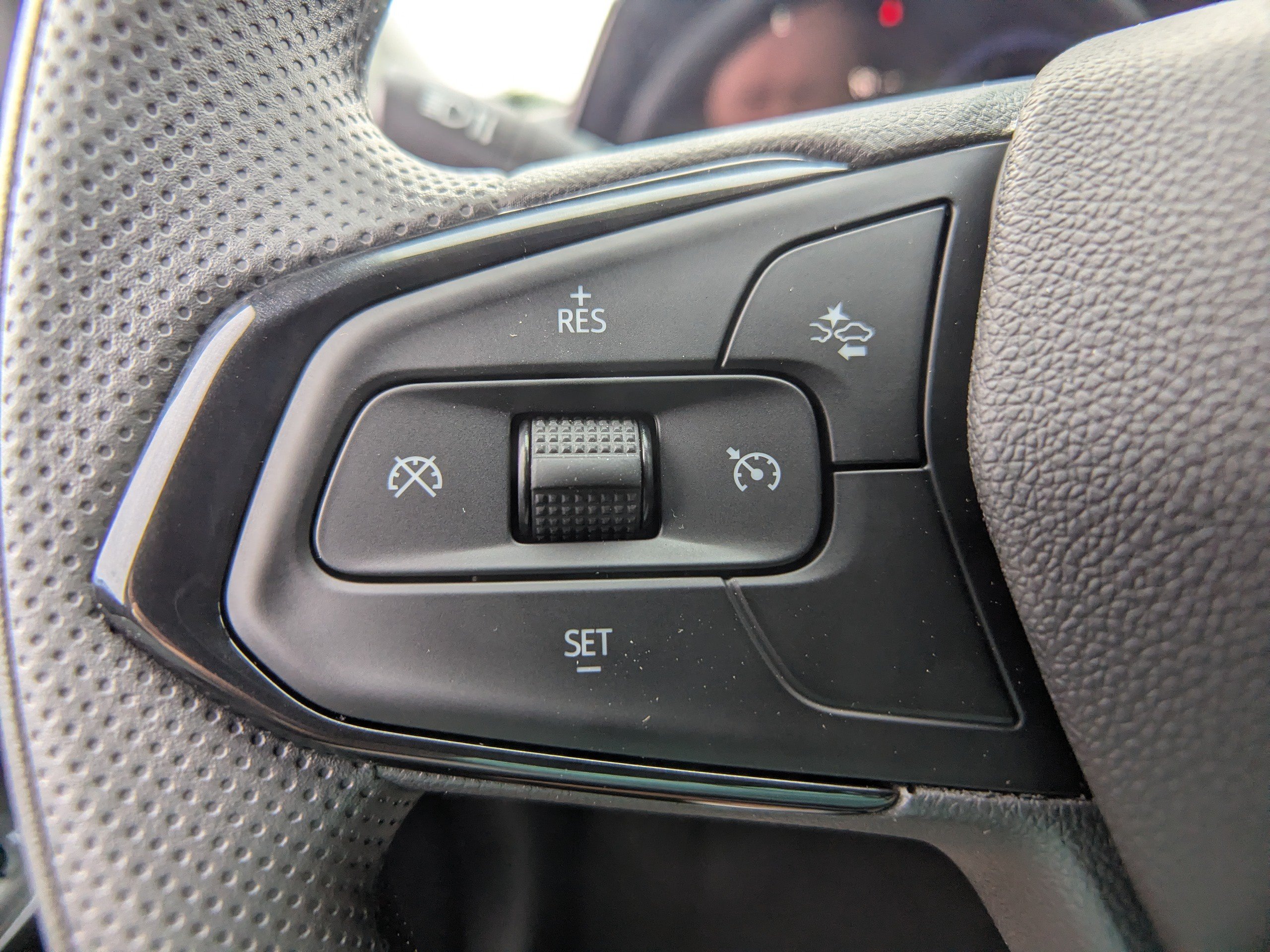 New 2026 Chevrolet Trax LT FWD image 21