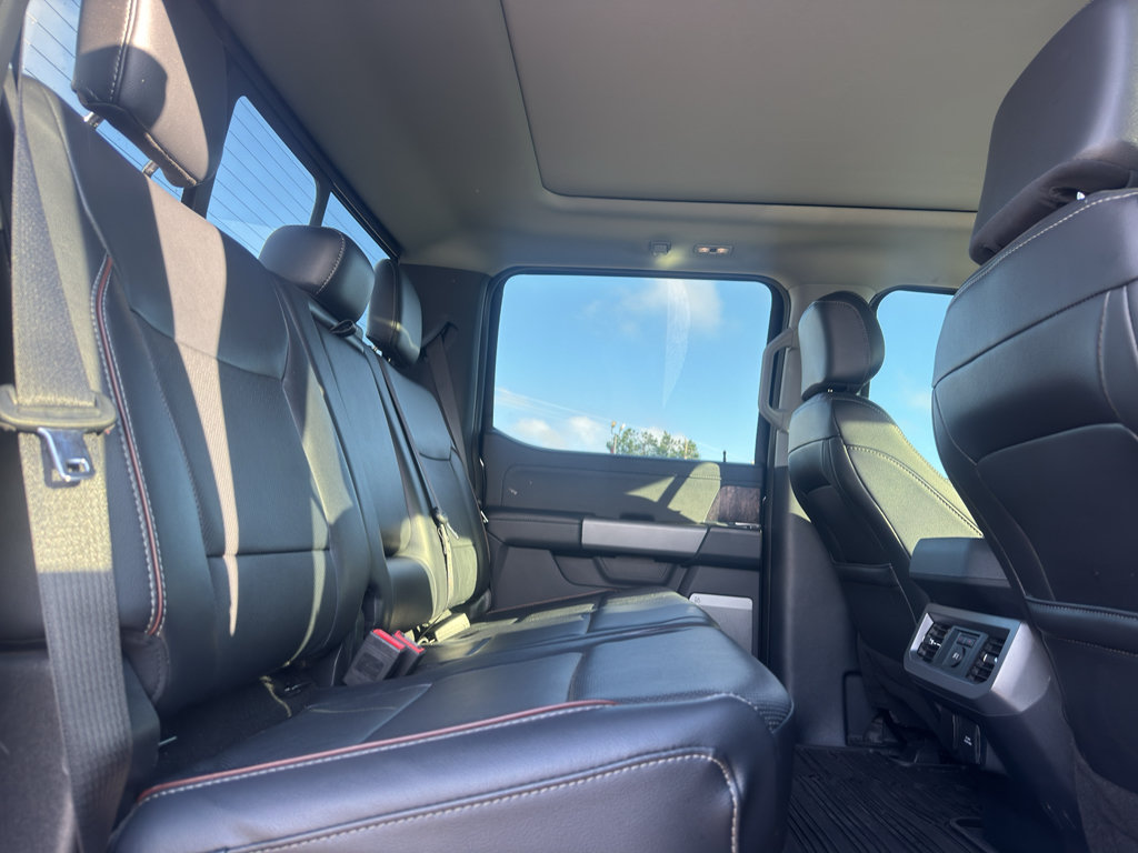 Used 2024 Ford F250 Lariat w/ Lariat Ultimate Package AWD/4WD image 18