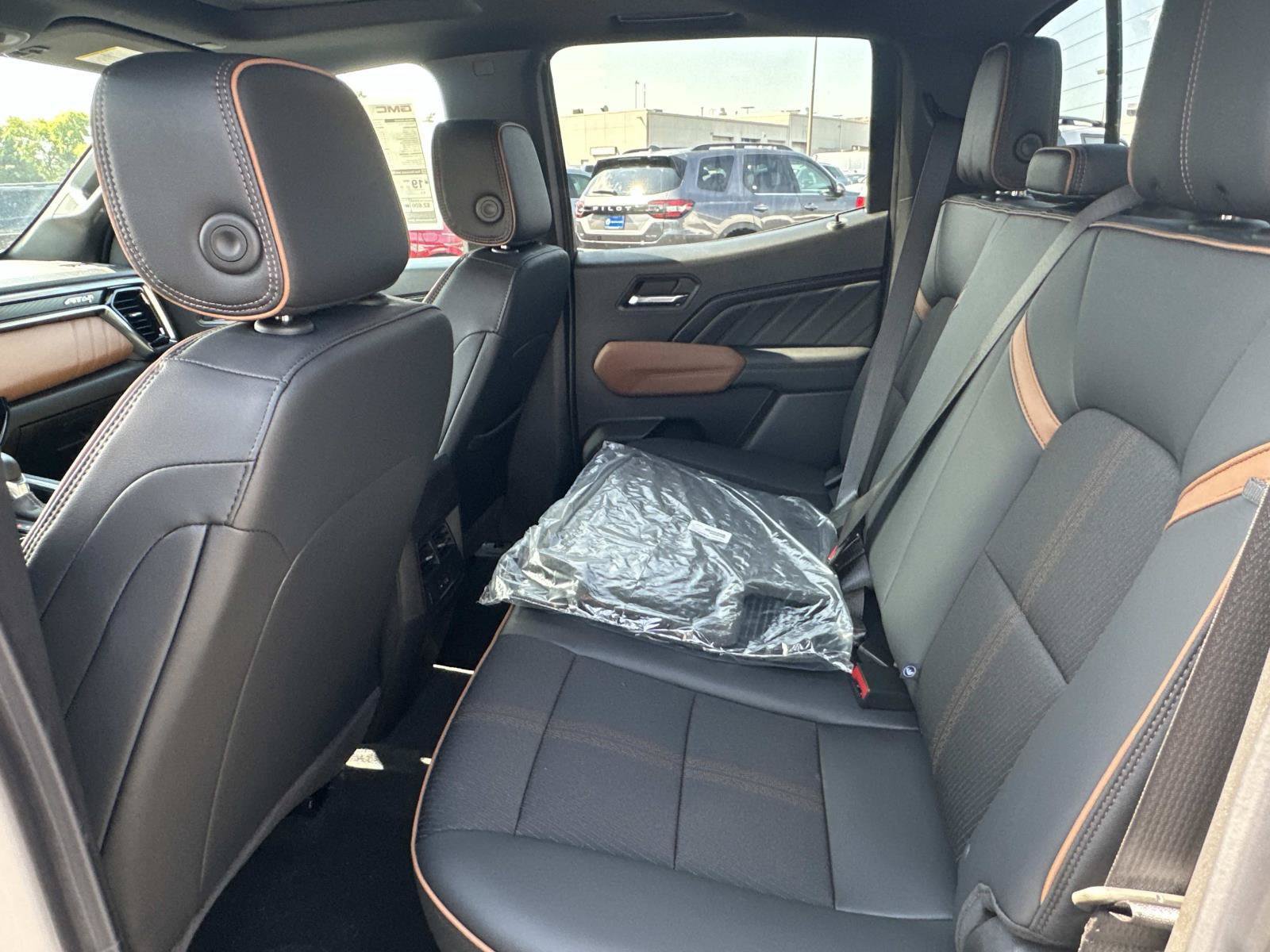New 2026 GMC Canyon AT4 w/ Technology Plus Package AWD/4WD image 8