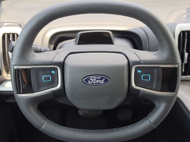 Certified 2025 Ford Expedition Active RWD image 19
