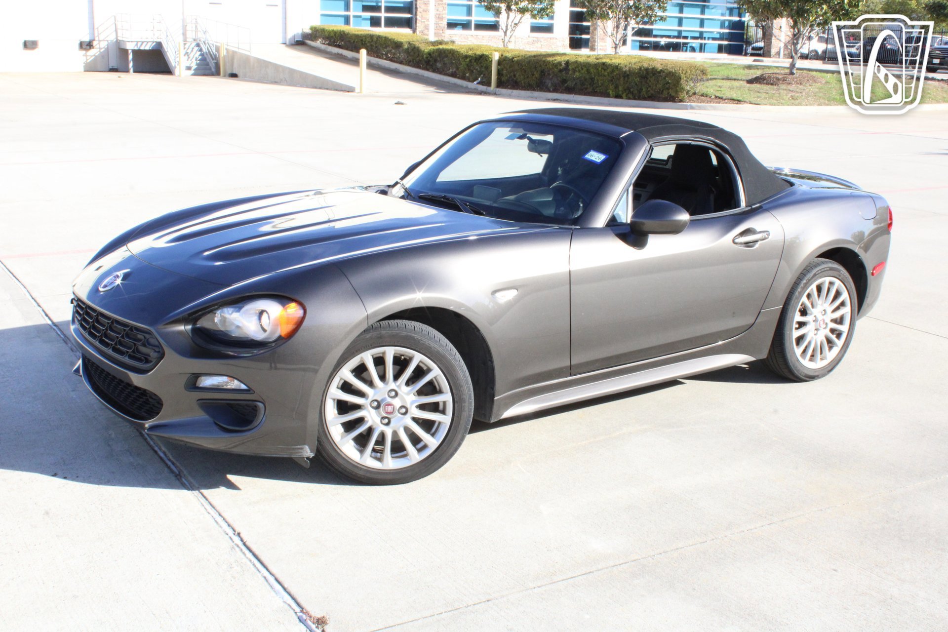 Used 2017 FIAT 124 Spider Classica image 11