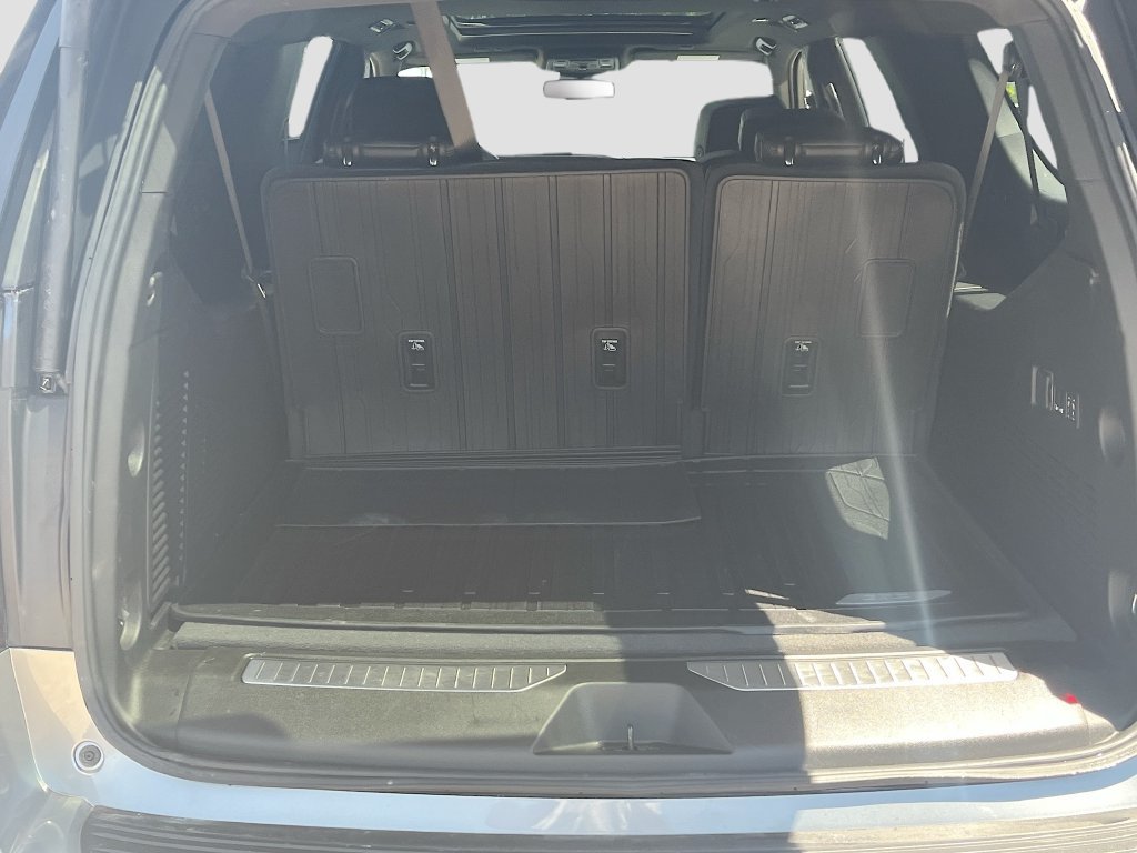 Used 2024 GMC Yukon XL Denali w/ LPO, Floor Liner Package AWD/4WD image 27